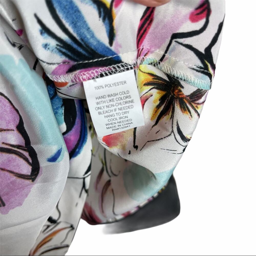 Amanda Uprichard Floral Wrap Bubble Hem Top Small - Picture 7 of 7